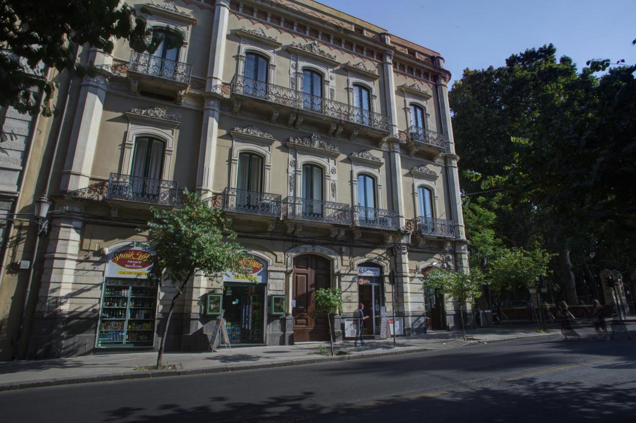 Palazzo Pastura B&B And Apartments CTA Exteriör bild